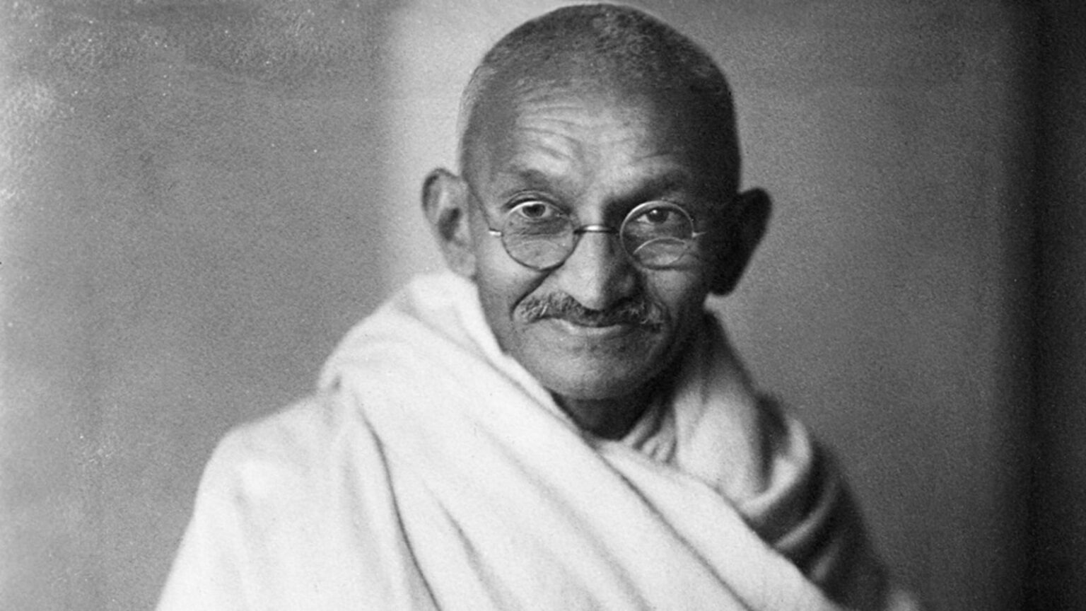 mahatma gandhi thumb 1633099537692 1664602427787 1664602427787 - The Fourth