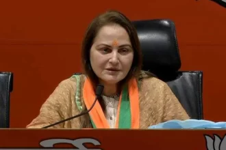 u7ue43jo jaya prada joins bjp march 2019 650x400 26 March 19 - The Fourth