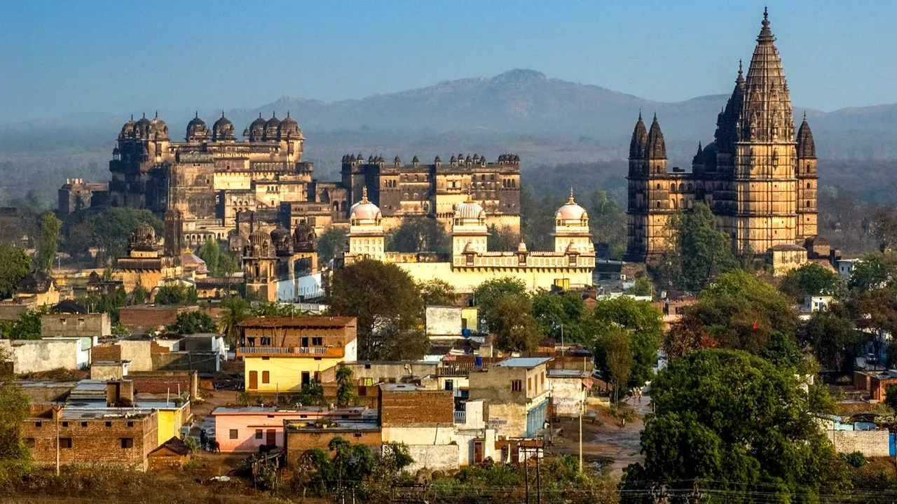 madhya pradesh monuments 1366x768 1 - The Fourth