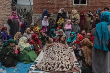 19 जनवरी 1990: कश्मीर से कश्मीरी पंडितों के पलायन की 36वीं बरसी-thefourth.in