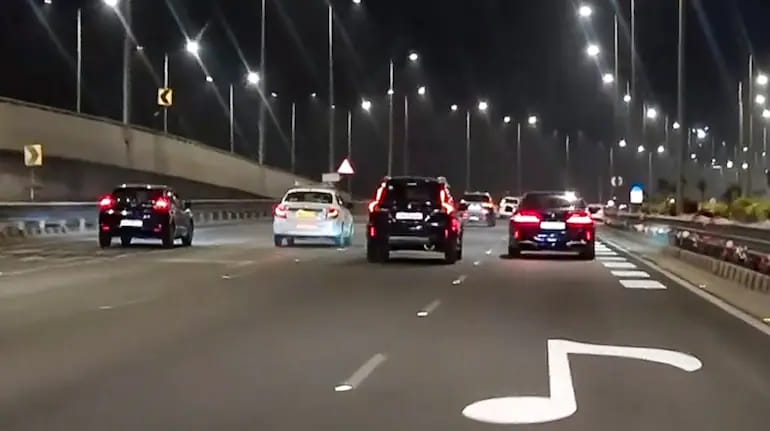 Mumbai Coastal Road par goonja sangeet bhaarat ka pehla musical road bana charcha ka kendr