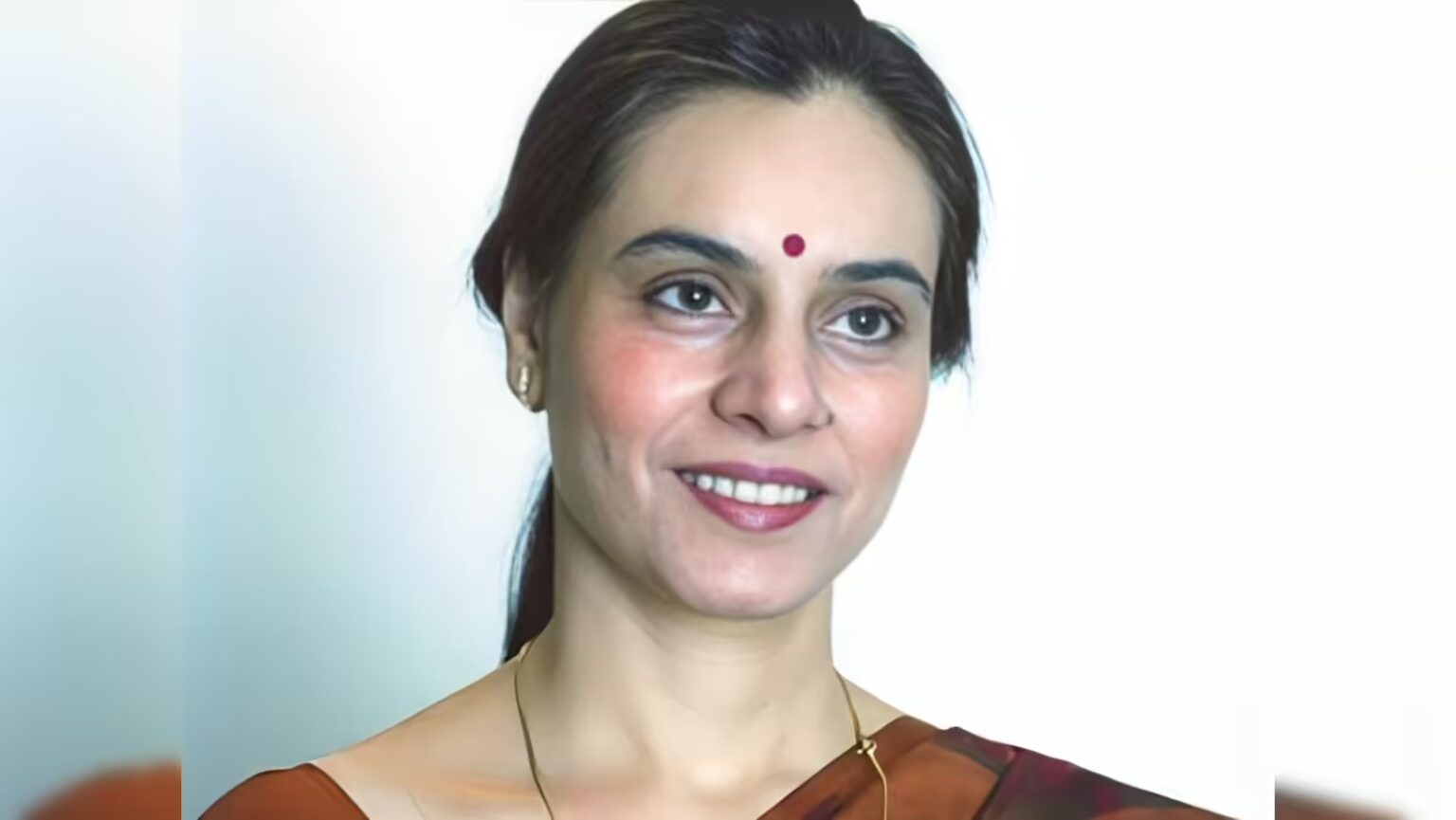 Doordarshan की भरोसेमंद आवाज खामोश, वरिष्ठ न्यूज रीडर सरला महेश्वरी का 71 वर्ष की उम्र में निधन