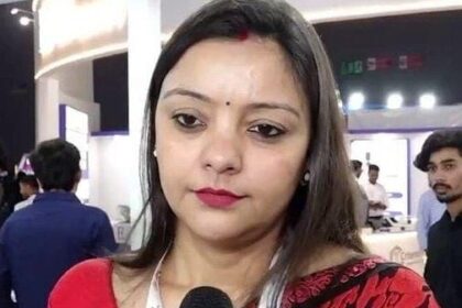 AI Summit में ‘रोबोट दावा’ बना विवाद, प्रो. नेहा सिंह सुर्खियों में