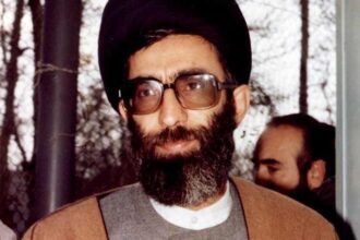 Ayatollah Ali Khamenei: इस्लामिक क्रांति से सुप्रीम लीडर तक