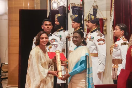 Harmanpreet-kaur-ne-kaise-tay-kiya-Padma-Shri-tak-ka-safar