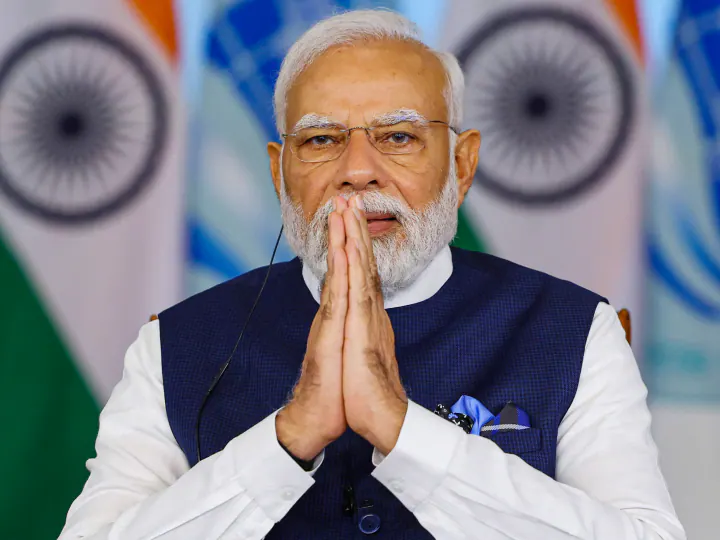 Damoh-me-PM-Narendra-Modi-ka-daura-517-ekad-ki-swavlambi-gaushala-par-focus