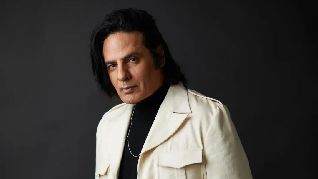 Aashiqi-star-Rahul-Roy-ne-trollers-ko-diya-karara-jawab