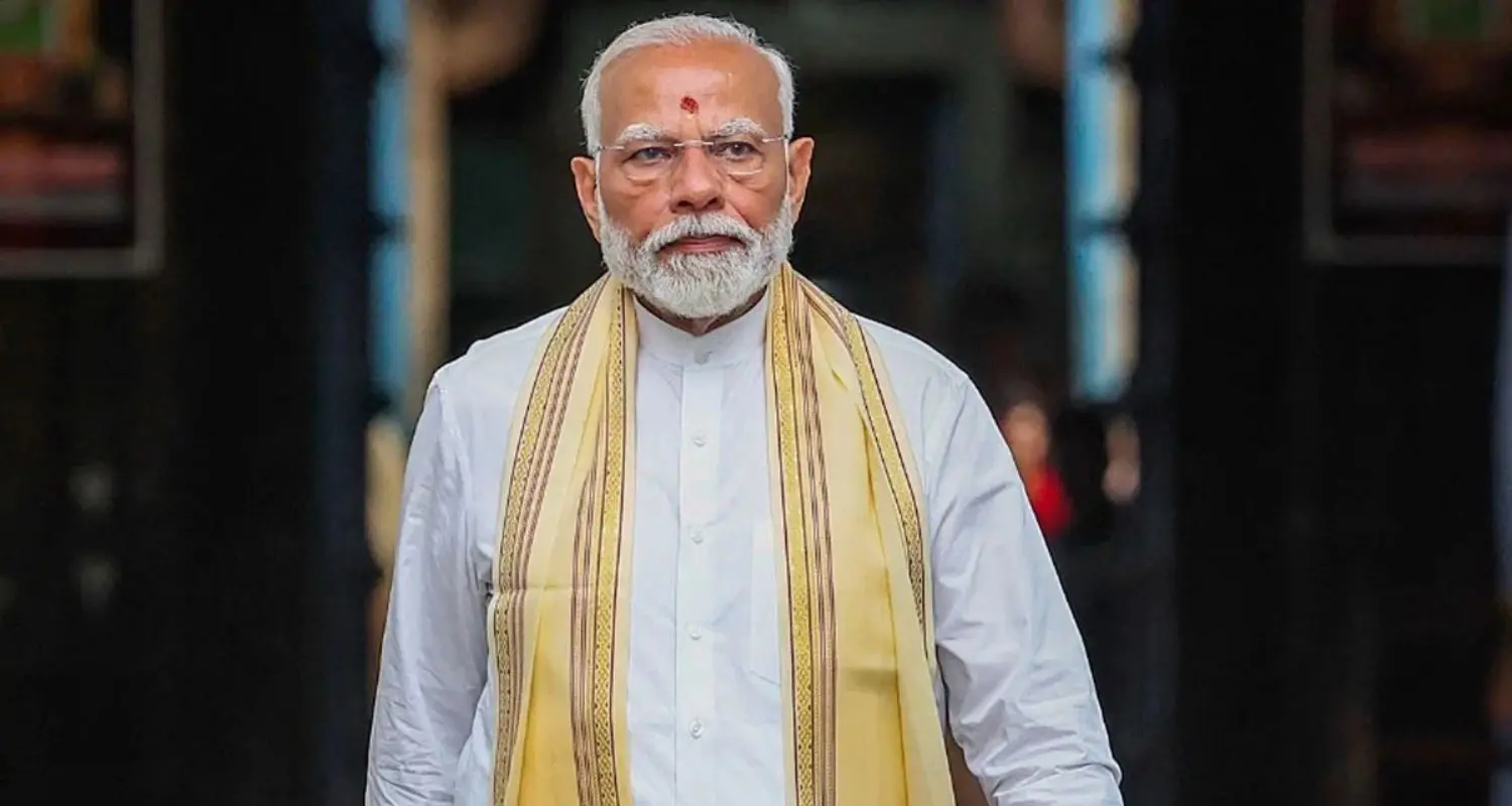 Damoh-me-PM-Narendra-Modi-ka-daura-517-ekad-ki-swavlambi-gaushala-par-focus