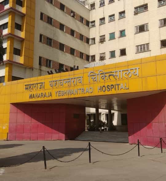 garmi-aur-umas-ke-bich-MY-Hospital-pahuche-3000-mariz