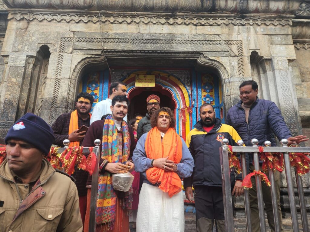 Kedarnath-me-dikhi-sitaro-ki-gahri-aastha