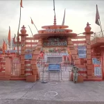 guru-purnima-par-kyu-mejban-ban-jata-hai-dhuniwale-dadaji-ka-khandwa