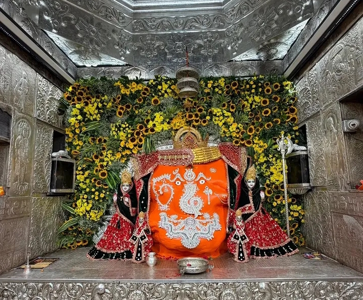 ganesh-chaturthi-par-indore-me-bappa-ke-anokhe-roop
