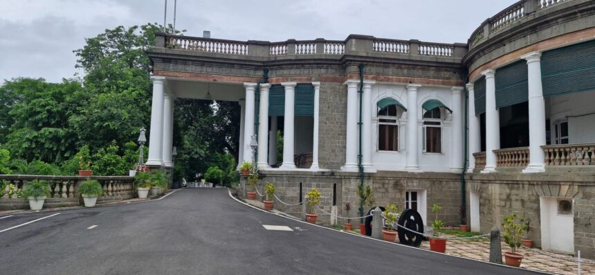 nehru-patel-jahan-thehre-the-us-200-saal-purani-residency-kothi-me-badlav-ki-yojana